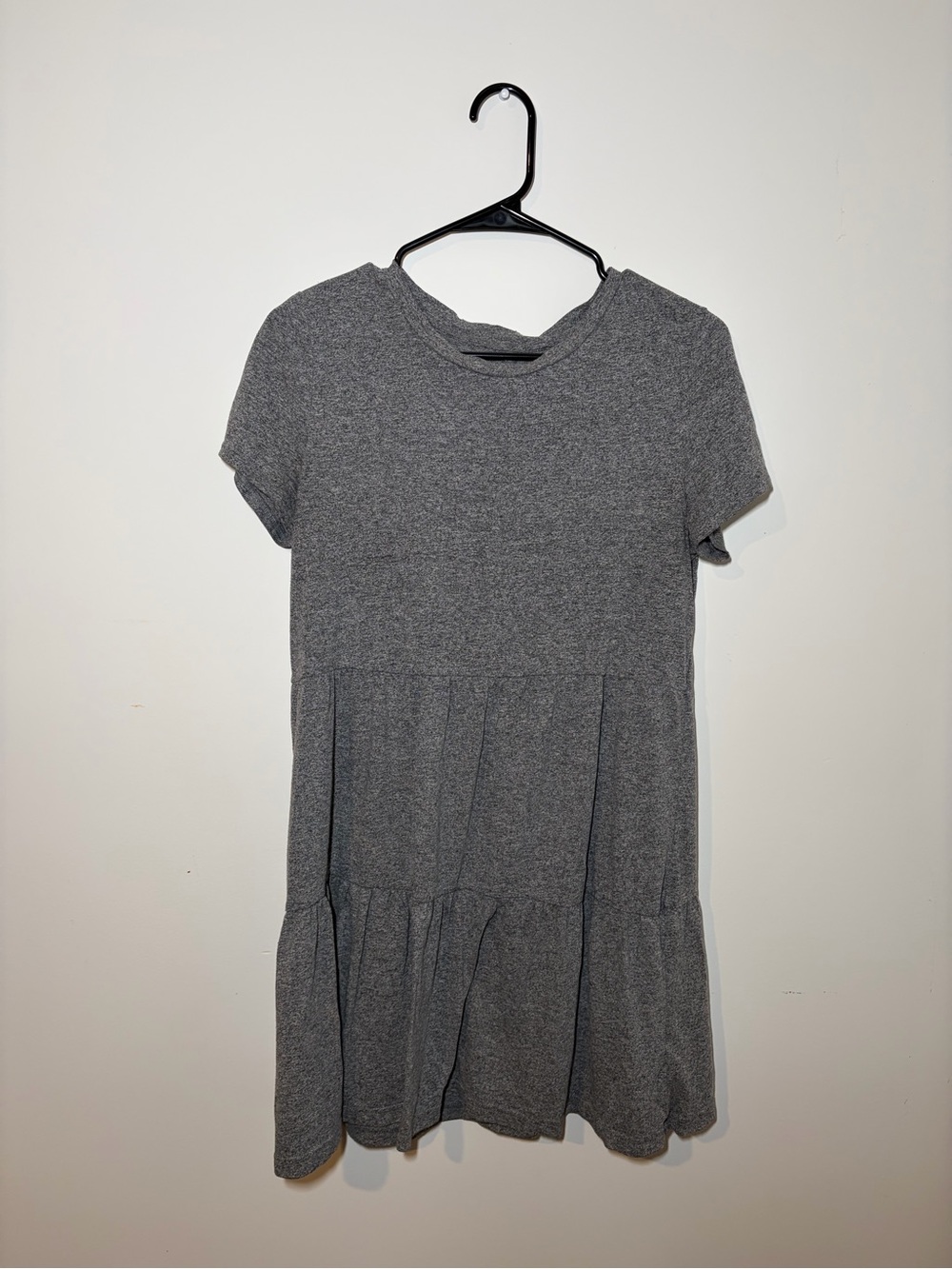 GAP Women’s Heather Gray Short-Sleeve Tiered Dress
